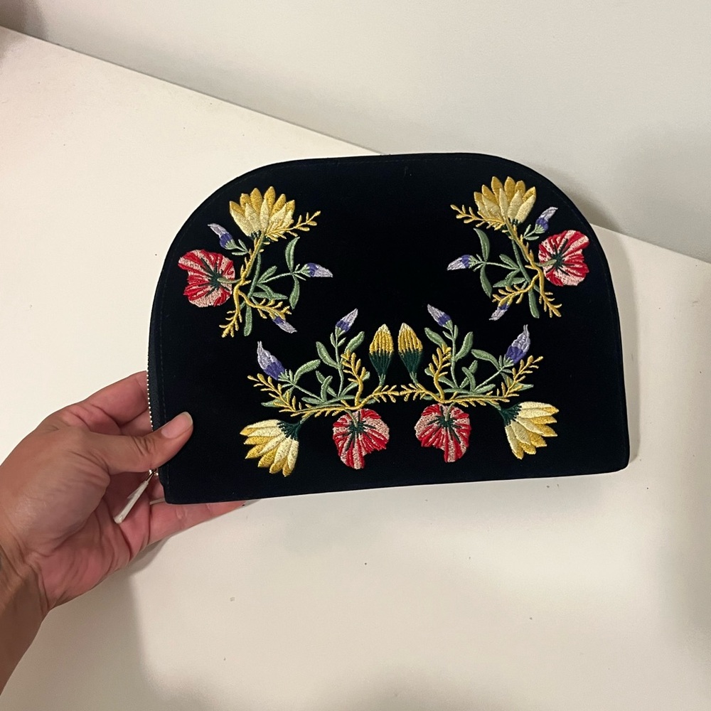 WOLF velvet embroidered jewelry portfolio